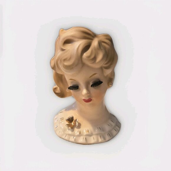 NATIONAL POTTERIES, Head vase Blonde (#C5938)-Rare - Picture 1 of 7